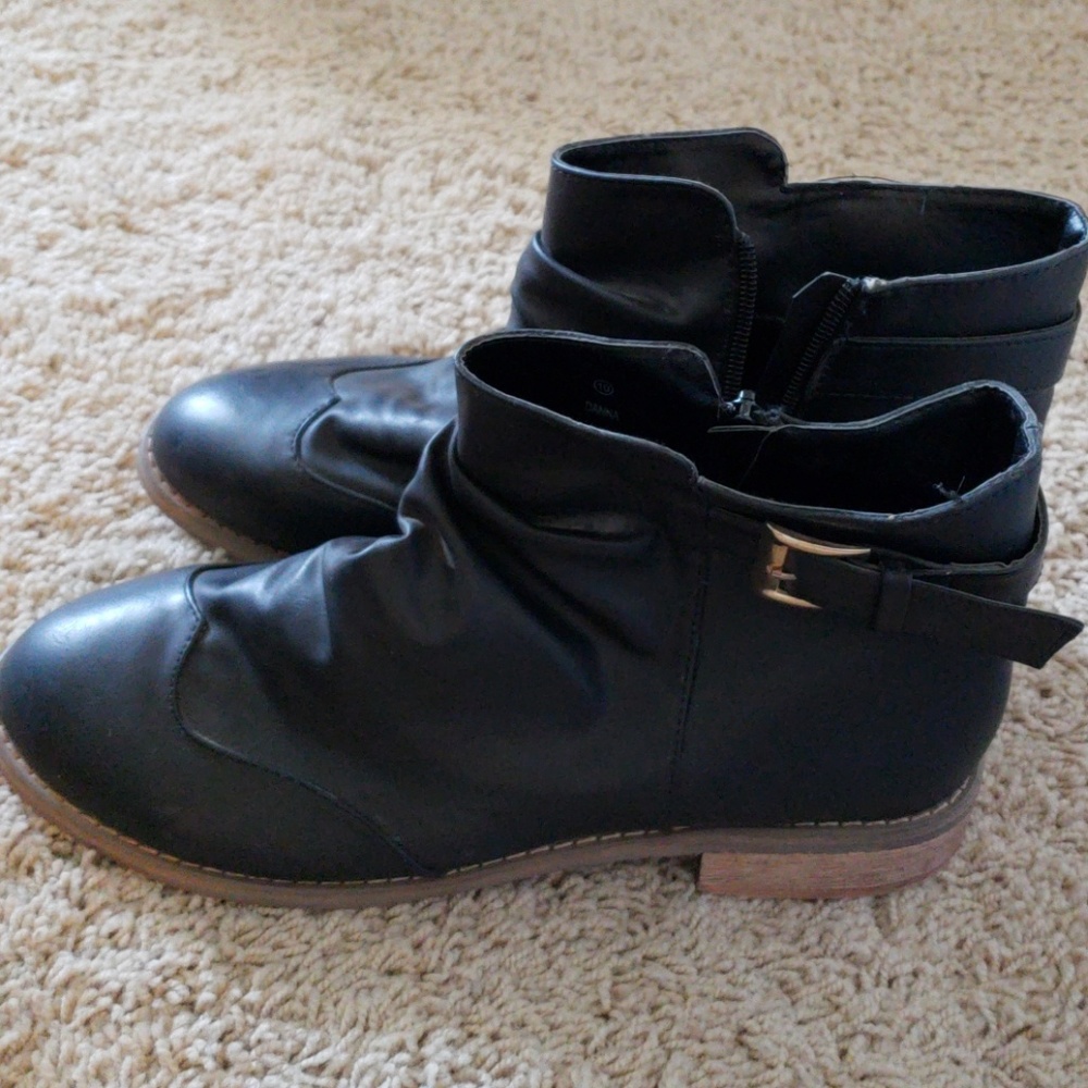 Ankle boots